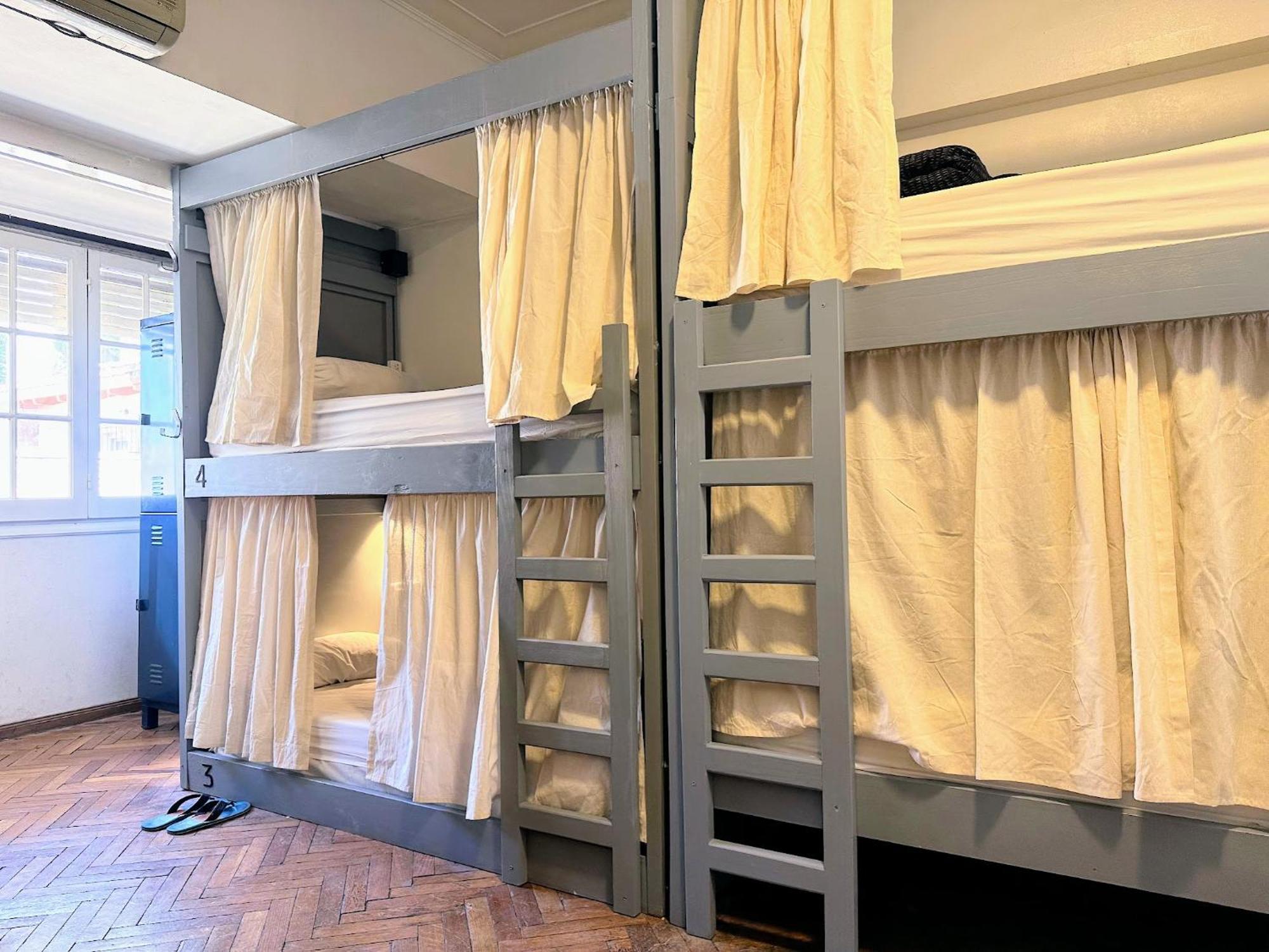 Gorilla Hostel Мендоса Экстерьер фото