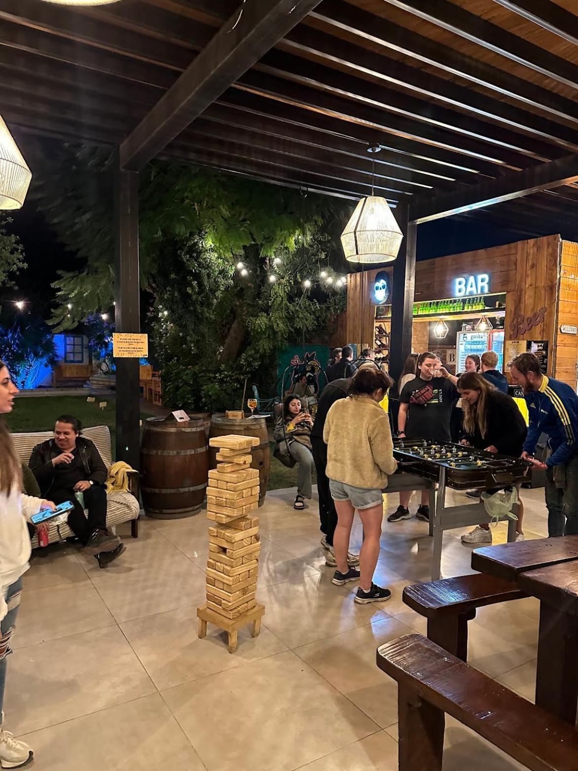 Gorilla Hostel Мендоса Экстерьер фото