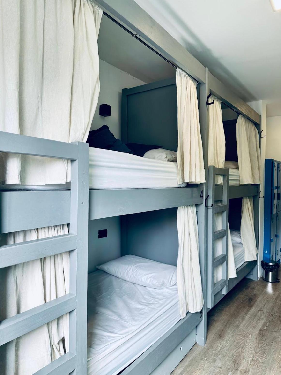 Gorilla Hostel Мендоса Номер фото
