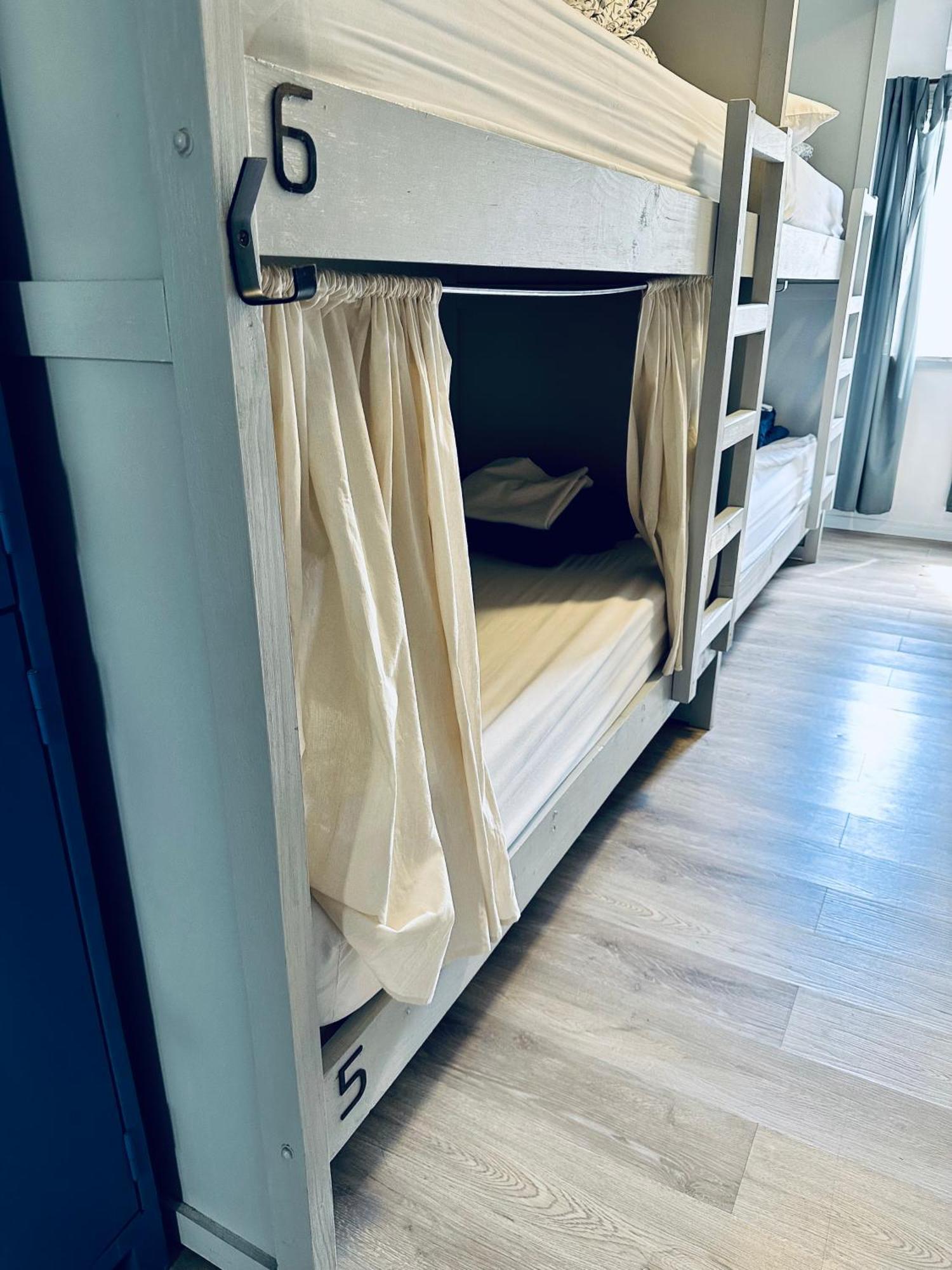 Gorilla Hostel Мендоса Номер фото